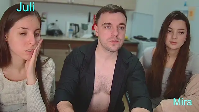 fcjuicy pussy online show from December 17, 2024, 6:09 pm