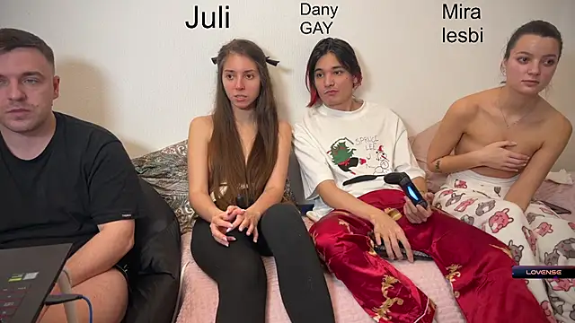 fcjuicy pussy online show from January 9, 2025, 4:39 pm