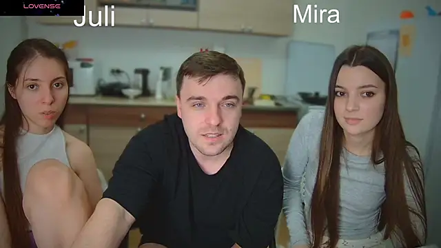 fcjuicy pussy online show from March 6, 2025, 1:03 pm