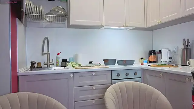 fcjuicy pussy online show from October 27, 2025, 12:53 pm