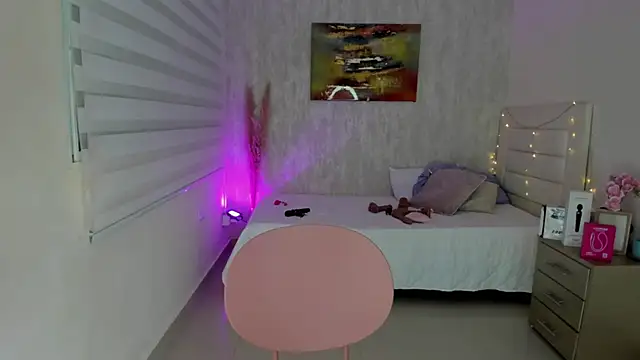 Keni malf online show from September 12, 2025, 3:17 am