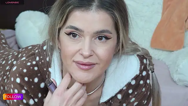 Sarah-Hart online show from December 23, 2024, 10:32 am