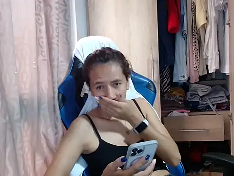 Erotic latina online show from February 27, 2025, 12:13 pm