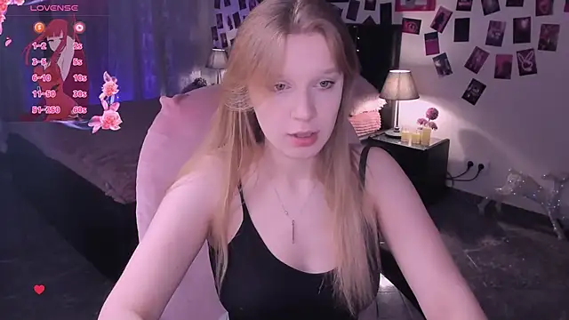 KarambaMoon online show from April 9, 2026, 8:58 pm