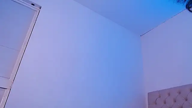 isabella jazz online show from December 25, 2024, 7:02 pm