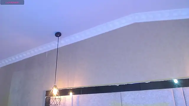 kimCosseyy online show from September 23, 2025, 2:47 am