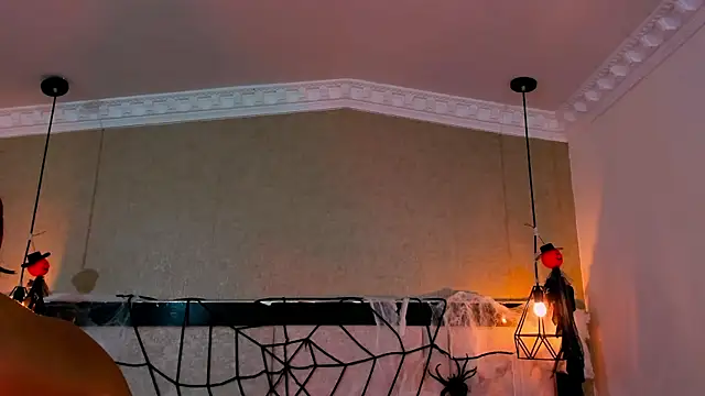 kimCosseyy online show from October 16, 2025, 2:56 am