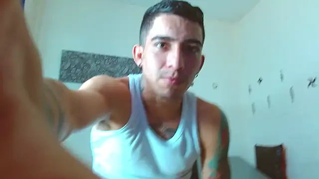 targuerian22 online show from March 18, 2025, 7:10 pm