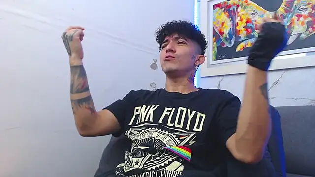 targuerian22 online show from December 22, 2025, 11:24 pm