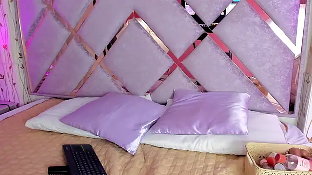 hanna  azumi online show from February 27, 2025, 3:58 am