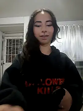 hanna  azumi online show from March 6, 2025, 7:47 am