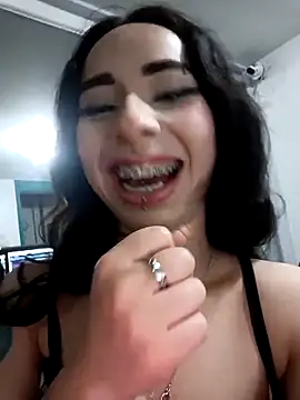 hanna  azumi online show from March 7, 2025, 7:19 am