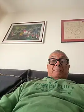 4n4l1zz4m1 online show from November 9, 2025, 12:03 pm