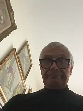 Snapshot of 4n4l1zz4m1 chatting on April 8, 2026, 3:23 pm 4n4l1zz4m1 online show from April 8, 2026, 3:23 pm