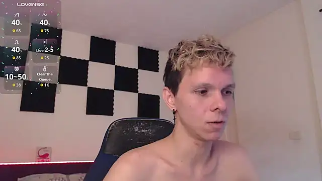 bryamado69 online show from September 11, 2025, 12:49 pm