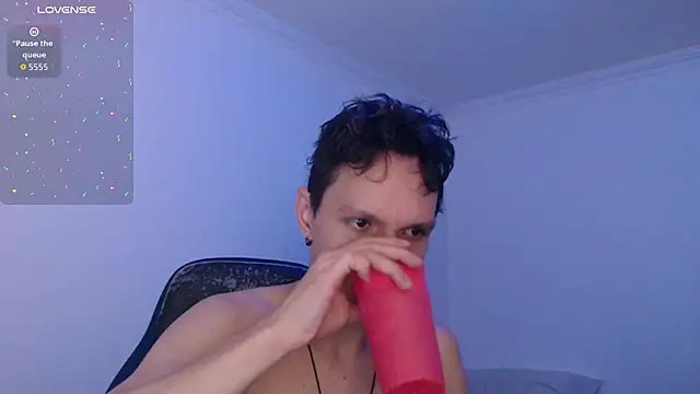 bryamado69 online show from December 15, 2025, 6:12 pm