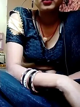 Snapshot of annaya_sweet chatting on February 1, 2025, 10:37 am annaya sweet online show from February 1, 2025, 10:37 am