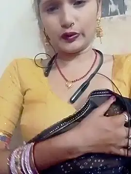 Snapshot of annaya_sweet chatting on October 21, 2025, 9:32 am annaya sweet online show from October 21, 2025, 9:32 am