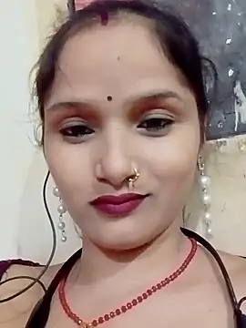 Snapshot of annaya_sweet chatting on November 4, 2025, 7:51 am annaya sweet online show from November 4, 2025, 7:51 am