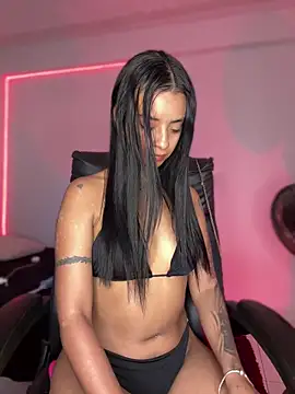 Laura fernandezII online show from September 30, 2025, 9:20 pm