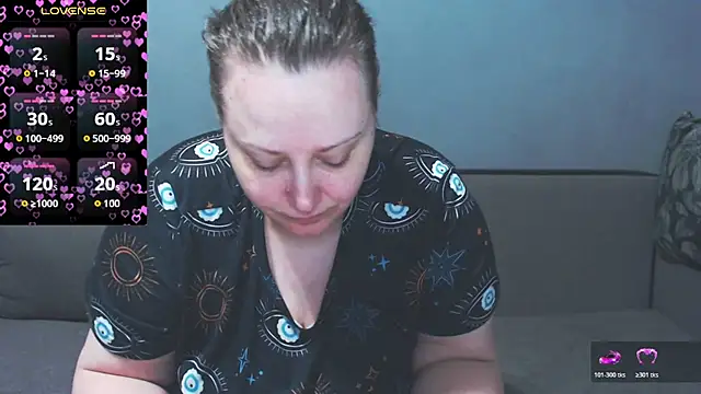 Snapshot of anna_claire chatting on May 9, 2026, 5:45 am anna claire online show from May 9, 2026, 5:45 am