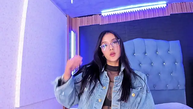 Princess Violett online show from February 27, 2025, 8:53 pm