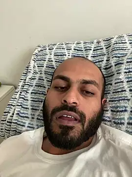 islandvybee55 online show from January 12, 2025, 8:36 pm