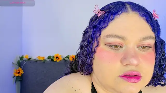 lunitaa0 online show from March 25, 2026, 3:34 am