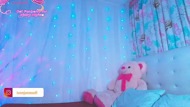 ivonjoness online show from November 13, 2025, 4:00 am