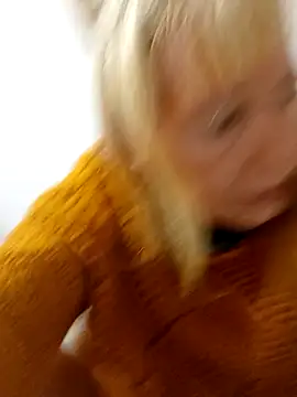 Ladykiss833 online show from October 1, 2025, 10:38 pm