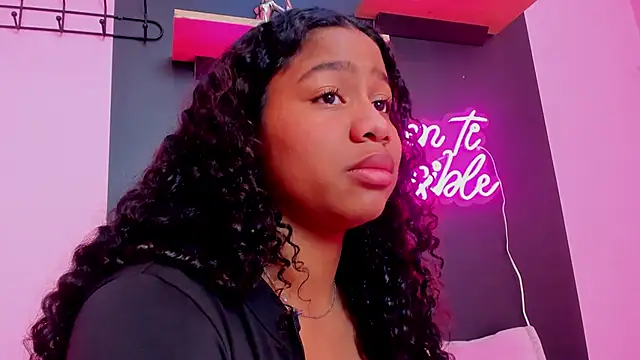 Sofi Fox  online show from March 20, 2025, 4:20 pm