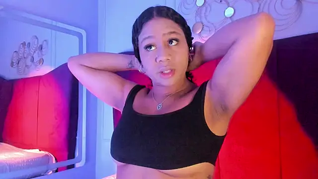 Snapshot of Sofi_Fox_ chatting on June 6, 2026, 3:33 am Sofi Fox online show from June 6, 2026, 3:33 am