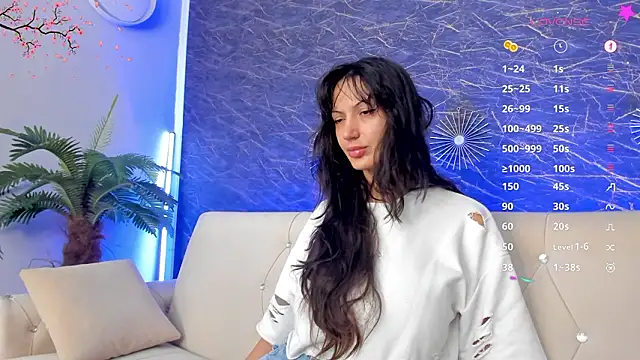 moona ray online show from March 29, 2026, 8:53 pm