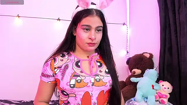 Stardarling  online show from February 5, 2026, 4:06 am