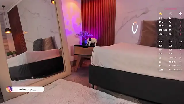 lexiee grey  online show from January 14, 2025, 6:28 pm