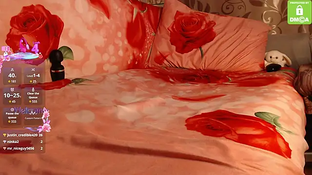Snapshot of _M_i_a___ chatting on May 23, 2026, 2:21 pm M i a online show from May 23, 2026, 2:21 pm