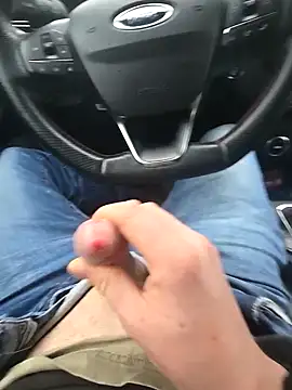 Titanhoott online show from December 9, 2024, 8:22 am