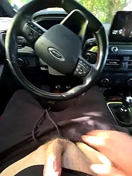 Titanhoott online show from September 20, 2025, 9:54 am