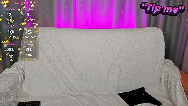 Lesi Moonie01 online show from January 25, 2025, 2:58 pm