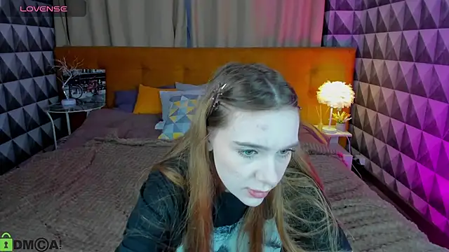 Lesi Moonie01 online show from September 12, 2025, 7:52 am