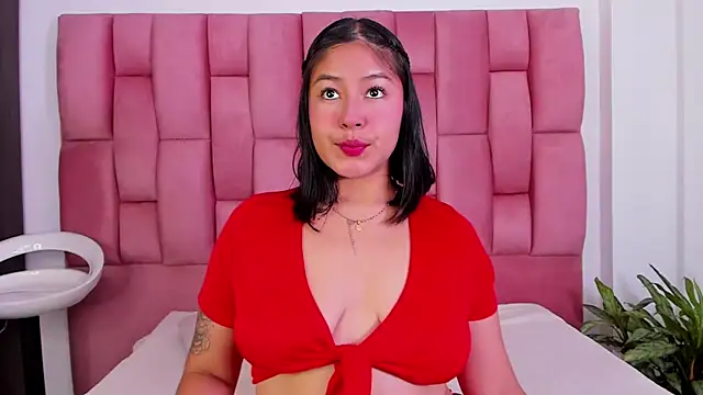 EmmaRossem online show from January 12, 2025, 7:42 pm