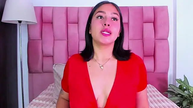 EmmaRossem online show from February 8, 2025, 7:38 pm