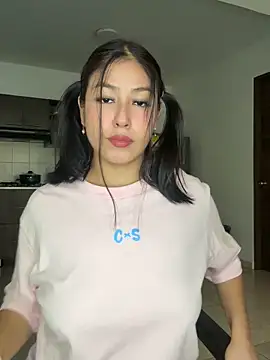 EmmaRossem online show from October 22, 2025, 7:46 pm