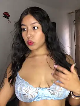 EmmaRossem online show from April 23, 2026, 8:33 pm