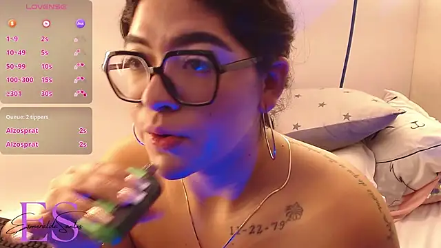 EsmeraldaSantoss online show from December 30, 2024, 6:42 am