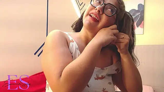 EsmeraldaSantoss online show from February 14, 2025, 8:10 am