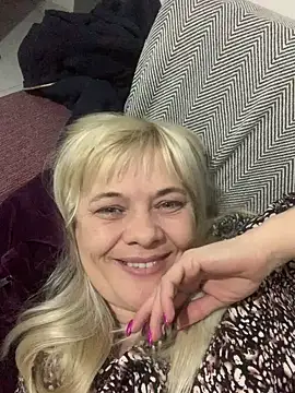 Lia Laguna77 online show from March 21, 2025, 7:57 pm