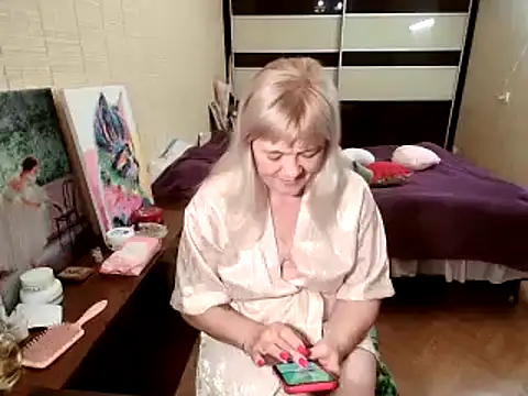 Lia Laguna77 online show from September 26, 2025, 5:28 pm