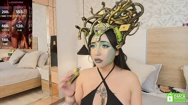 Megansttein  online show from October 30, 2025, 9:04 pm