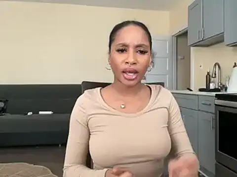 Snapshot of shandiloveslemonss chatting on December 15, 2024, 6:04 pm shandiloveslemonss online show from December 15, 2024, 6:04 pm